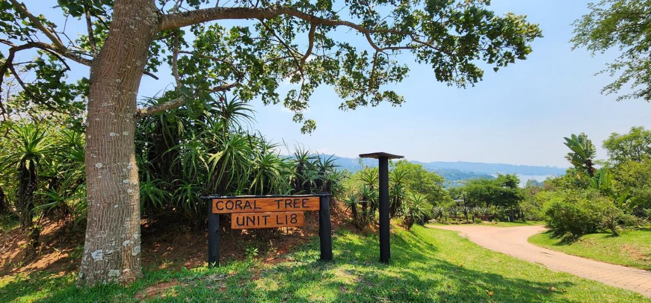 Da Gama Lake Cottages - Coral Tree And Cormorant Cottages White River Chambre photo