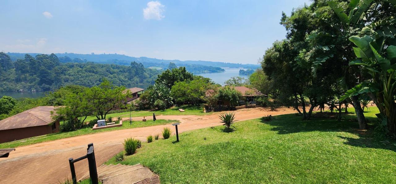Da Gama Lake Cottages - Coral Tree And Cormorant Cottages White River Extérieur photo