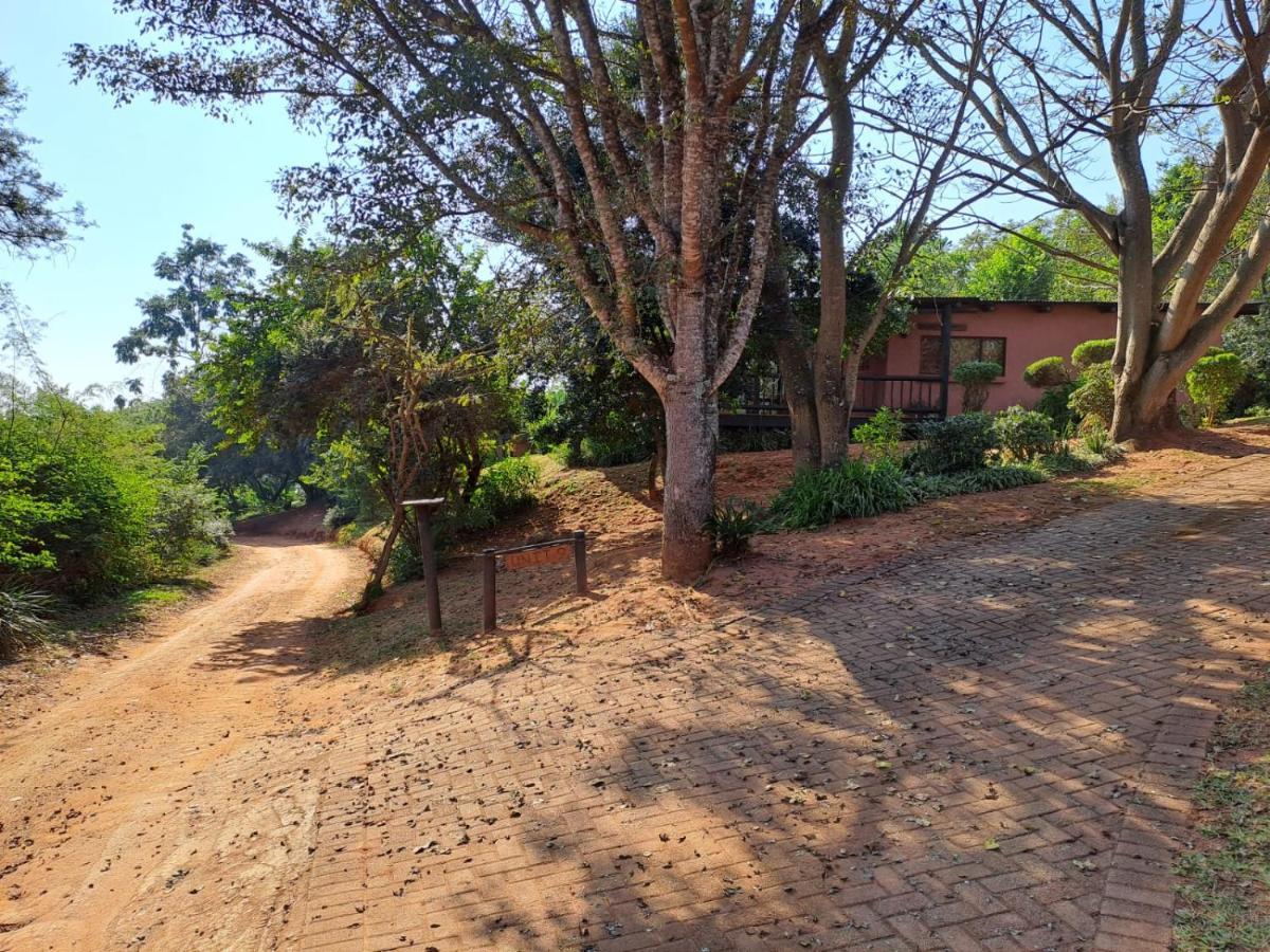 Da Gama Lake Cottages - Coral Tree And Cormorant Cottages White River Extérieur photo