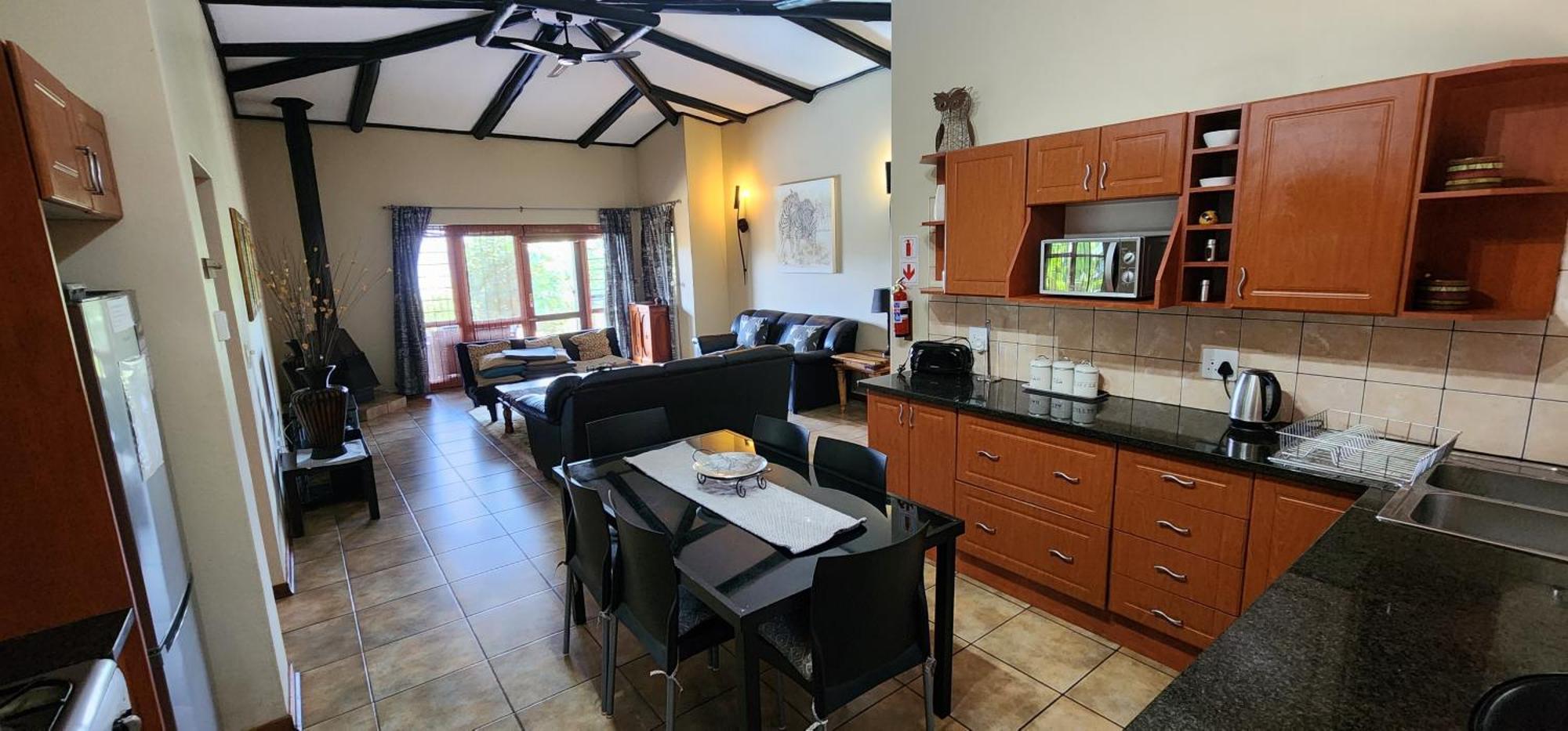 Da Gama Lake Cottages - Coral Tree And Cormorant Cottages White River Chambre photo